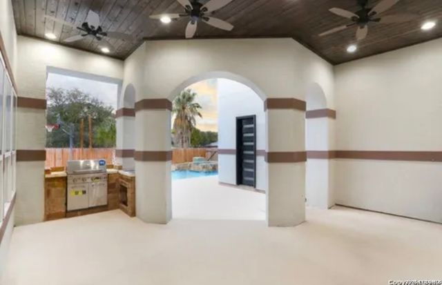 1811 Barrett Palms, San Antonio, TX 78224