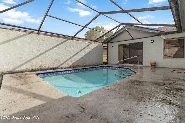 598 Pine Forest Court, Melbourne, FL 32940