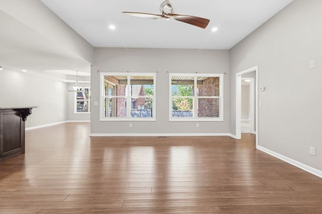 118 Rice Rd, Hendersonville, TN 37075