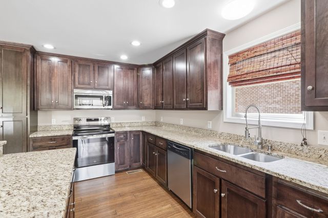 118 Rice Rd, Hendersonville, TN 37075