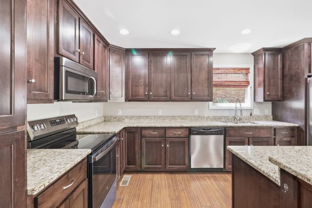 118 Rice Rd, Hendersonville, TN 37075