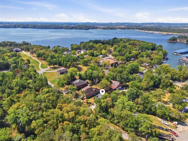 118 Rice Rd, Hendersonville, TN 37075