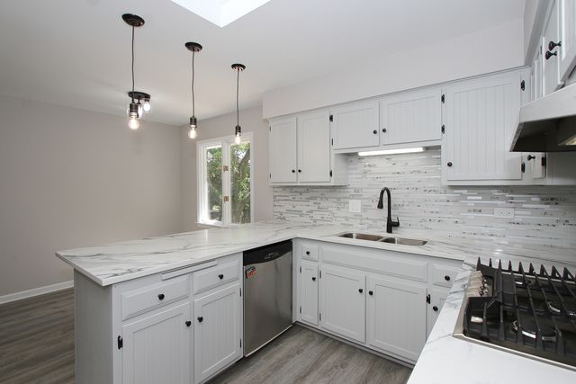 4N725 KLEIN Road, West Chicago, IL 60185