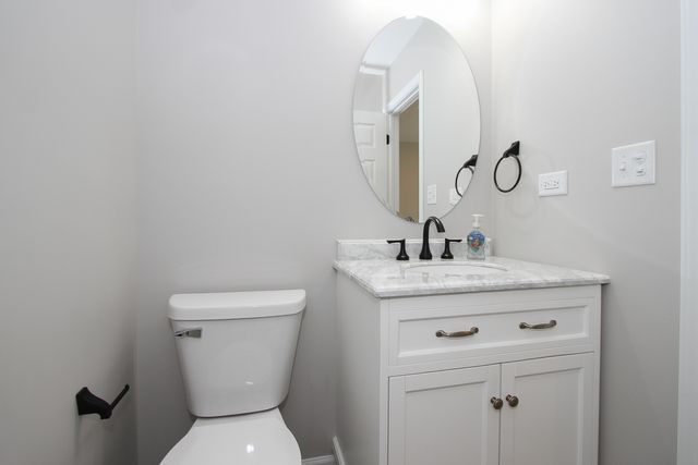 4N725 KLEIN Road, West Chicago, IL 60185