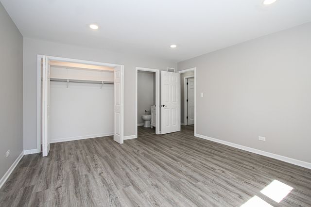 4N725 KLEIN Road, West Chicago, IL 60185