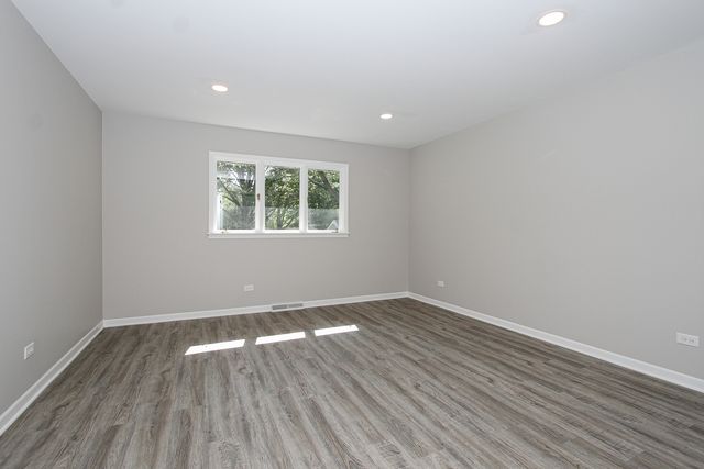 4N725 KLEIN Road, West Chicago, IL 60185