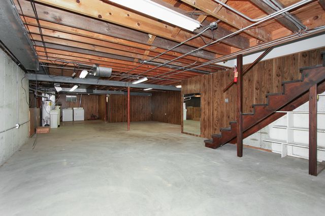 4N725 KLEIN Road, West Chicago, IL 60185