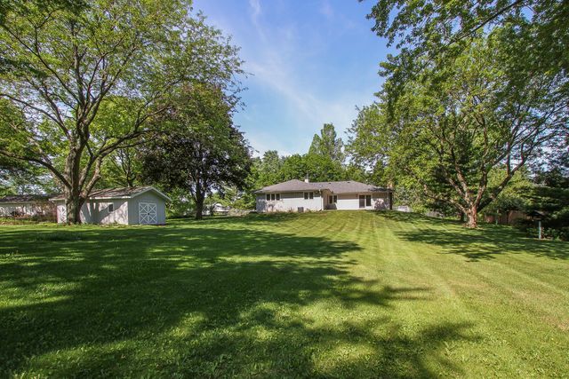 4N725 KLEIN Road, West Chicago, IL 60185