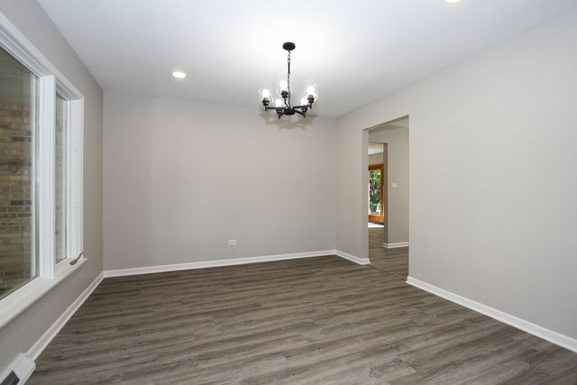 4N725 KLEIN Road, West Chicago, IL 60185