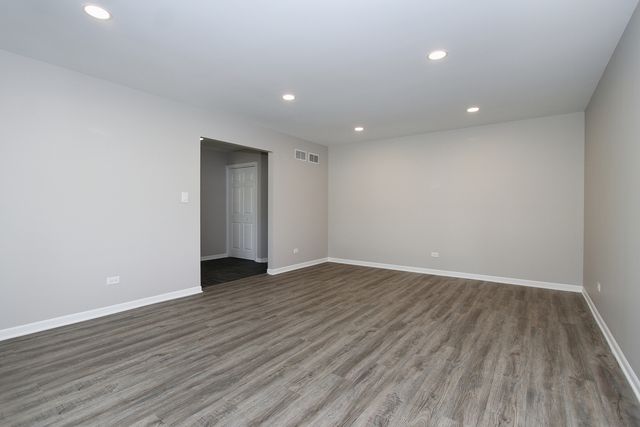 4N725 KLEIN Road, West Chicago, IL 60185