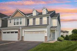 765 Stonegate Road, Chanhassen, MN 55317