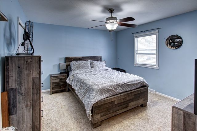 9559 Driftwood Drive, Olmsted Falls, OH 44138