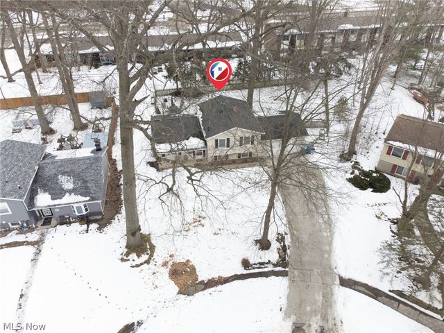 9559 Driftwood Drive, Olmsted Falls, OH 44138