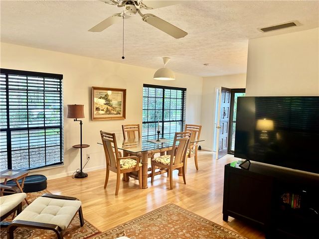 1900 5th Avenue SE, Vero Beach, FL 32962