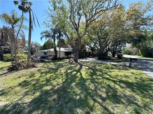 1900 5th Avenue SE, Vero Beach, FL 32962