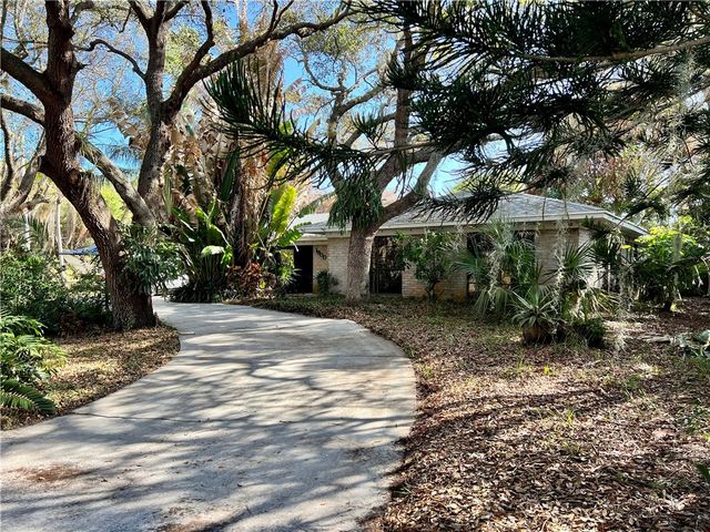 1900 5th Avenue SE, Vero Beach, FL 32962