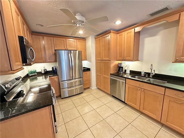 1900 5th Avenue SE, Vero Beach, FL 32962