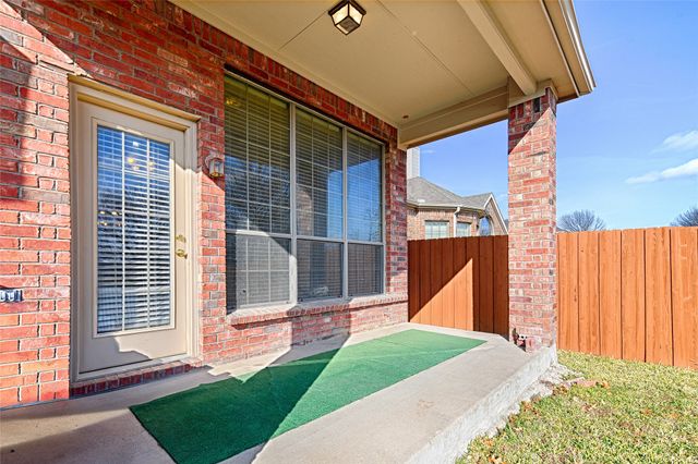 2619 Cove Drive, Grand Prairie, TX 75054