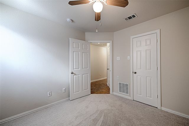 2619 Cove Drive, Grand Prairie, TX 75054