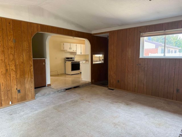 12053 Sorrento Boulevard, Sterling Heights, MI 48312