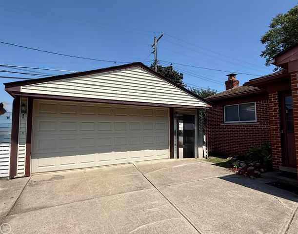 12053 Sorrento Boulevard, Sterling Heights, MI 48312