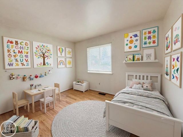 12053 Sorrento Boulevard, Sterling Heights, MI 48312