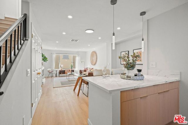 8515 Saturn Street 103, Los Angeles, CA 90035