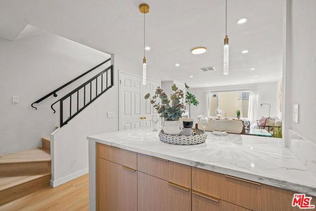 8515 Saturn Street 103, Los Angeles, CA 90035