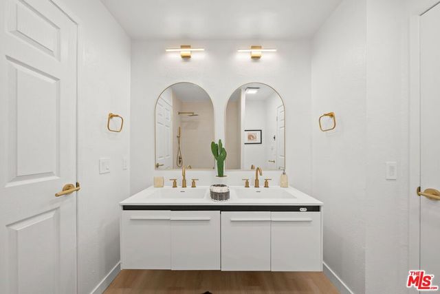 8515 Saturn Street 103, Los Angeles, CA 90035