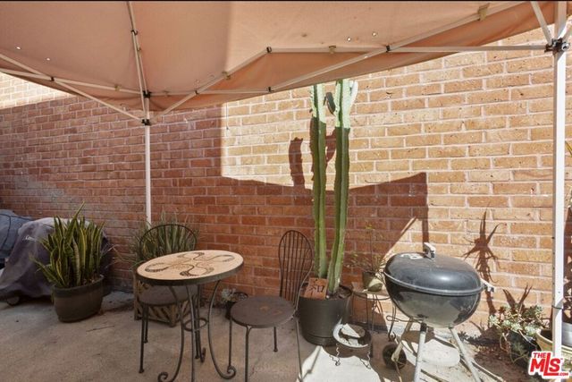 8515 Saturn Street 103, Los Angeles, CA 90035