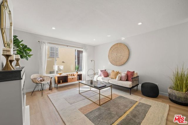 8515 Saturn Street 103, Los Angeles, CA 90035
