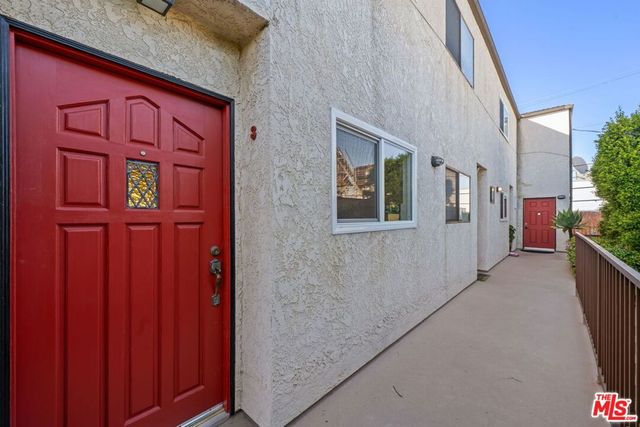 8515 Saturn Street 103, Los Angeles, CA 90035