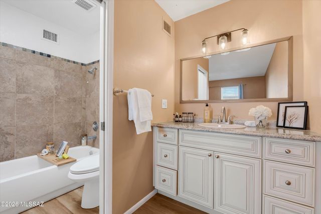 9111 N Oracle Rd Apt 162, Oro Valley, AZ 85704