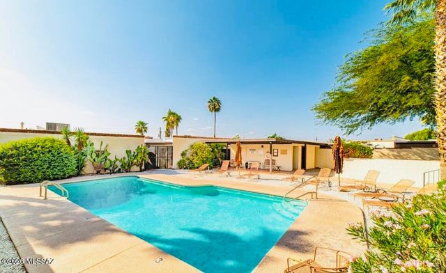 9111 N Oracle Rd Apt 162, Oro Valley, AZ 85704