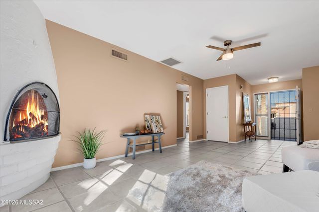 9111 N Oracle Rd Apt 162, Oro Valley, AZ 85704