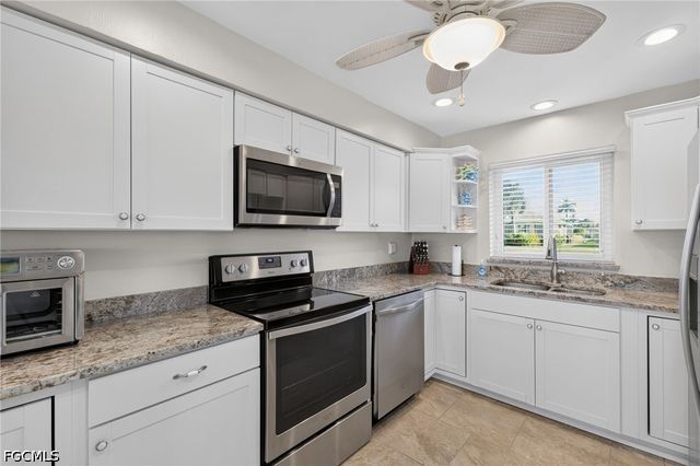 1640 SE 40th ST, Cape Coral, FL 33904