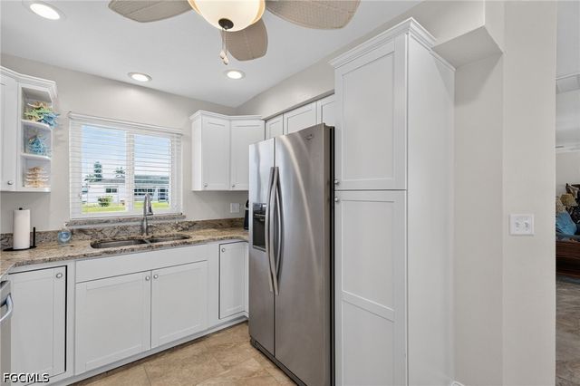 1640 SE 40th ST, Cape Coral, FL 33904