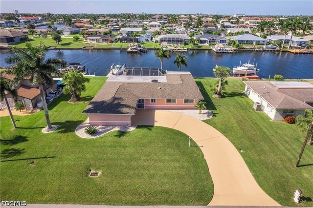 1640 SE 40th ST, Cape Coral, FL 33904