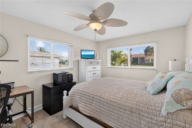 1640 SE 40th ST, Cape Coral, FL 33904