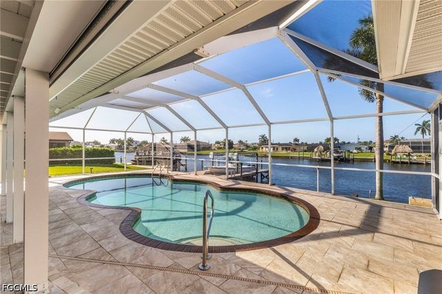 1640 SE 40th ST, Cape Coral, FL 33904