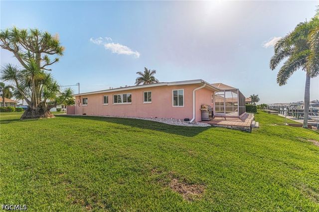 1640 SE 40th ST, Cape Coral, FL 33904
