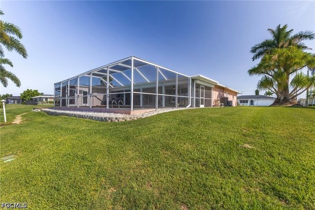 1640 SE 40th ST, Cape Coral, FL 33904