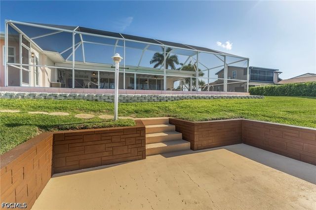 1640 SE 40th ST, Cape Coral, FL 33904