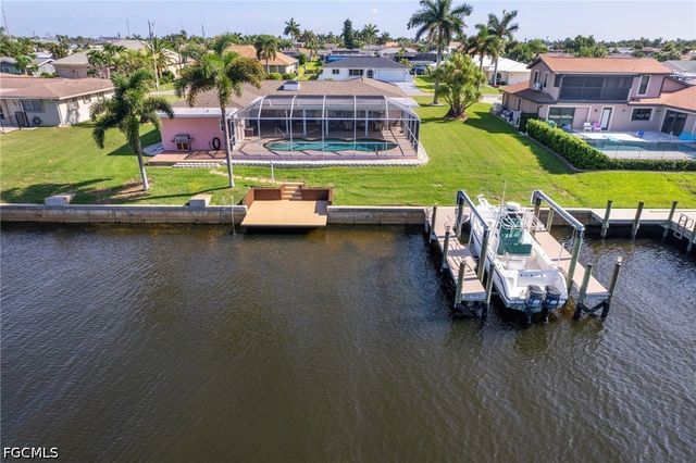 1640 SE 40th ST, Cape Coral, FL 33904
