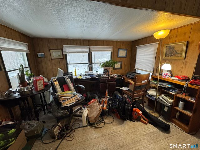 489 Chapel Hill Road, Montville, CT 06370