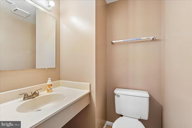 12407 HERRINGTON MANOR DR, Silver Spring, MD 20904