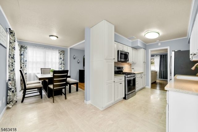 333 Foxwood Rd, Union Twp., NJ 07083