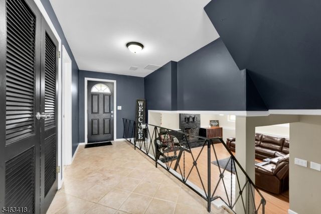 333 Foxwood Rd, Union Twp., NJ 07083