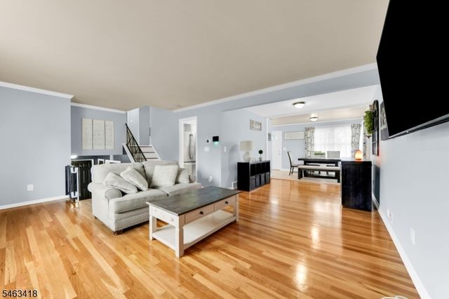 333 Foxwood Rd, Union Twp., NJ 07083