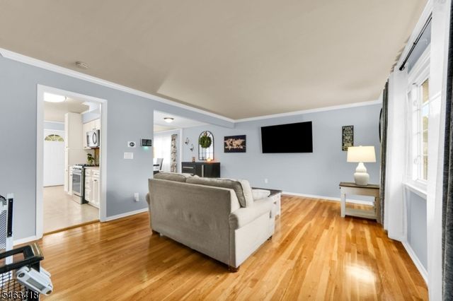 333 Foxwood Rd, Union Twp., NJ 07083